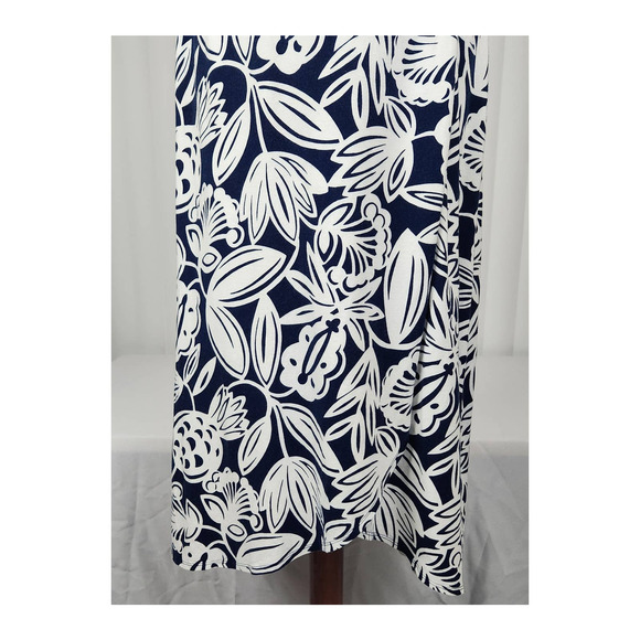 Elegant Navy and White Floral Dress - Picture 8 of 12